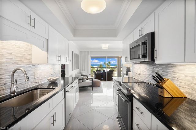 2600 Gulf Shore BLVD N 54, Naples, FL 34103