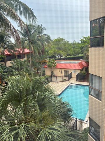 7451 NW 16th St 403, Plantation, FL 33313
