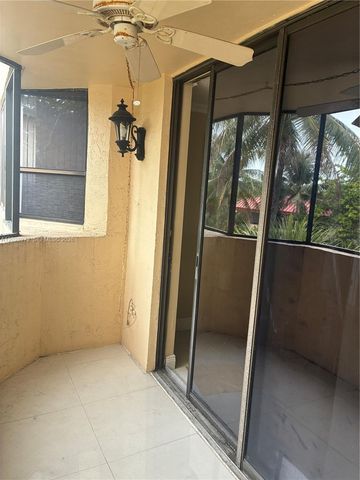 7451 NW 16th St 403, Plantation, FL 33313