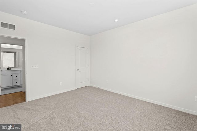 19712 MISTY MOSS SQ, Ashburn, VA 20147