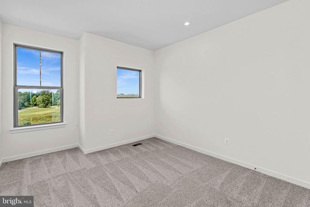 19712 MISTY MOSS SQ, Ashburn, VA 20147