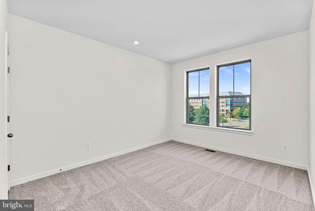 19712 MISTY MOSS SQ, Ashburn, VA 20147