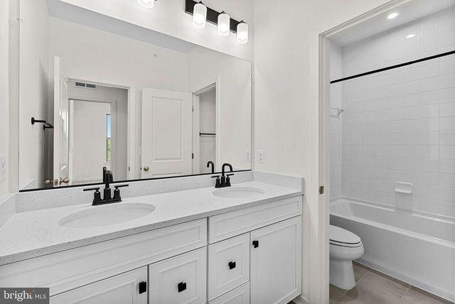 19712 MISTY MOSS SQ, Ashburn, VA 20147