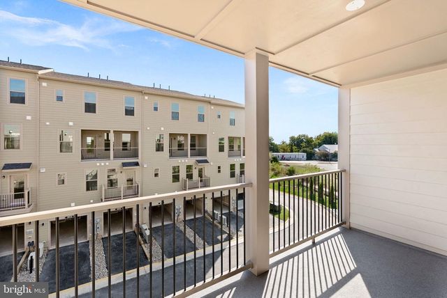 19712 MISTY MOSS SQ, Ashburn, VA 20147