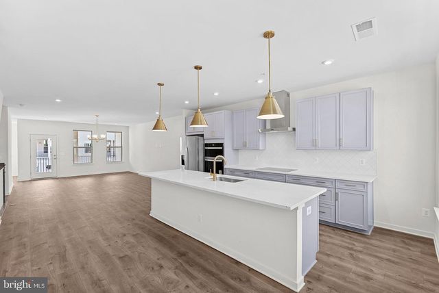 19712 MISTY MOSS SQ, Ashburn, VA 20147