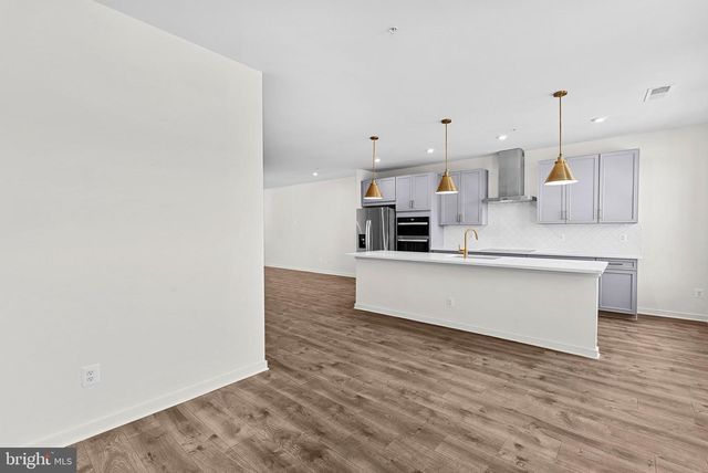 19712 MISTY MOSS SQ, Ashburn, VA 20147