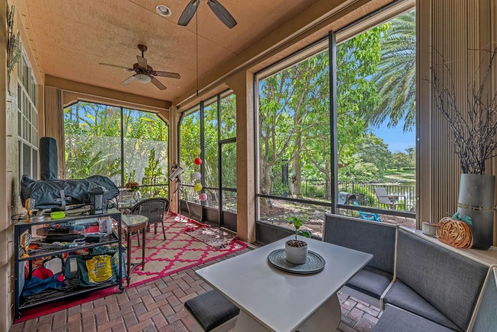 Image 14 of property listing at 8264 NW 107th Terrace, Parkland, FL 33076