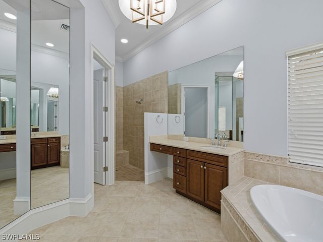 18091 Lagos WAY, Naples, FL 34110