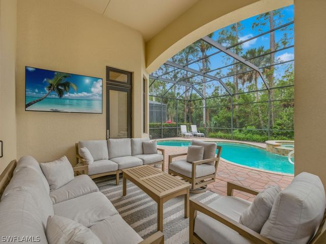 18091 Lagos WAY, Naples, FL 34110