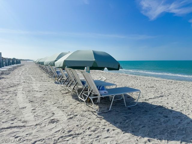 18091 Lagos WAY, Naples, FL 34110
