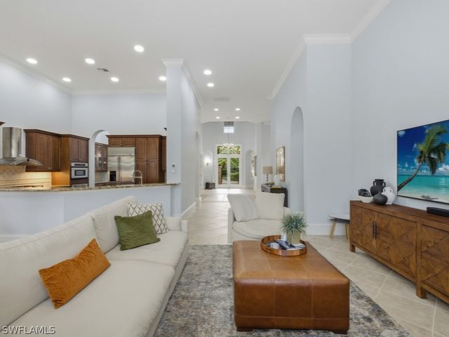 18091 Lagos WAY, Naples, FL 34110