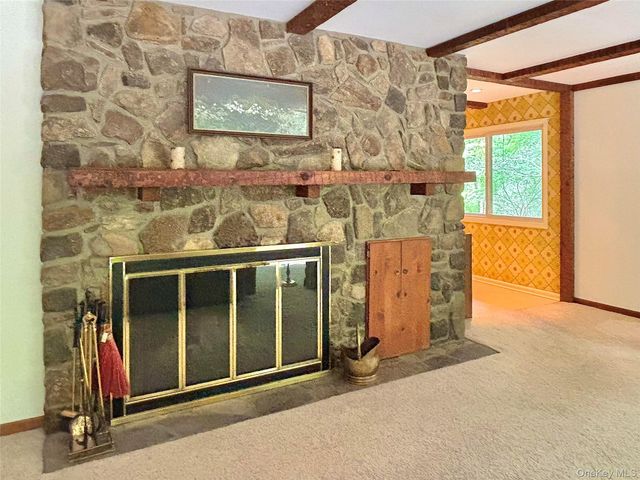 243 Fraleigh Lane, Red Hook, NY 12571