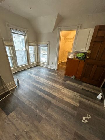 609 Emmet Street, Ypsilanti City, MI 48197