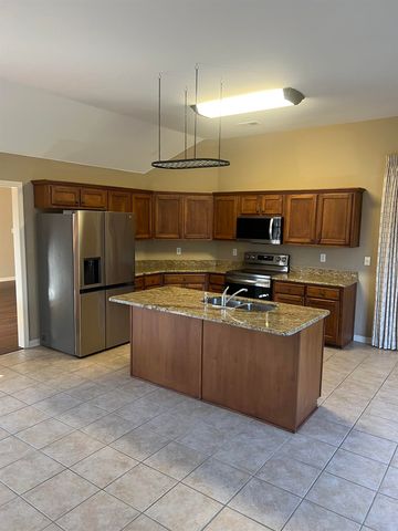 203 ESTANAULA RD, Collierville, TN 38017