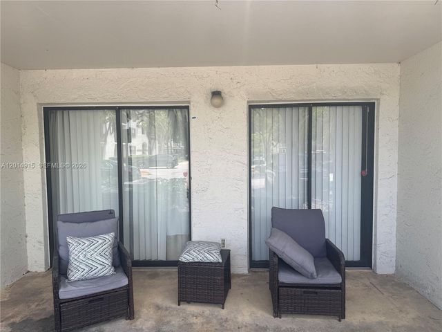 520 S Park Rd 16-12, Hollywood, FL 33021