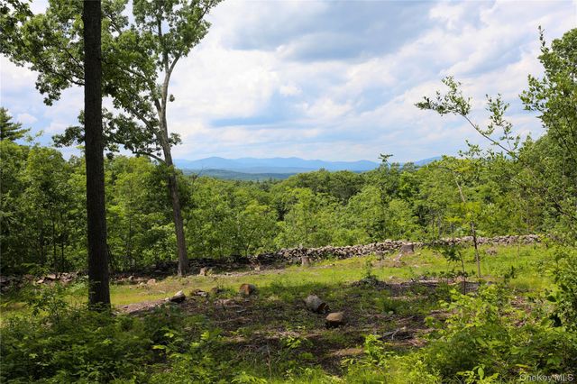 750 Cow Hough Road, New Paltz, NY 12561