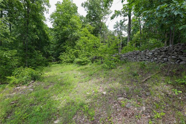 750 Cow Hough Road, New Paltz, NY 12561