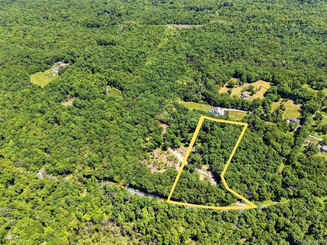 750 Cow Hough Road, New Paltz, NY 12561