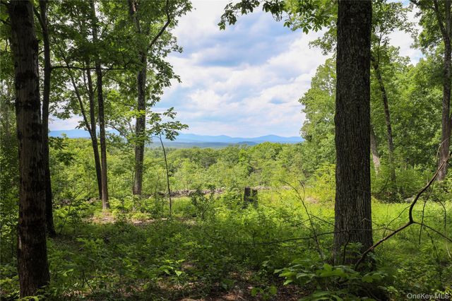 750 Cow Hough Road, New Paltz, NY 12561
