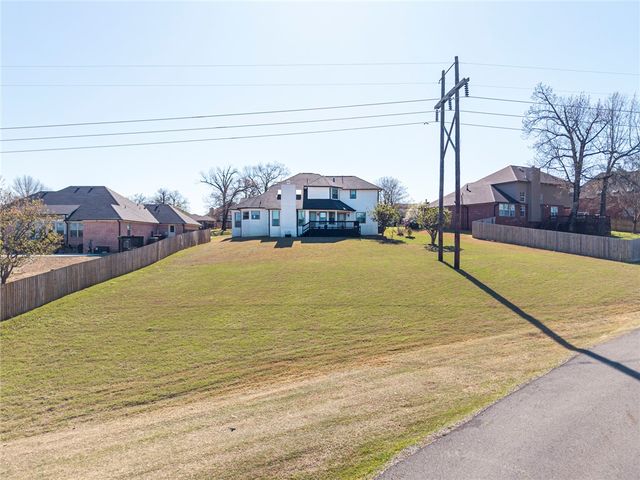1113 Arapahoe Drive, Van Buren, AR 72956