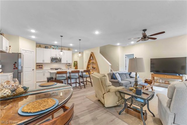 5940 Cape Hatteras, Vermilion, OH 44089
