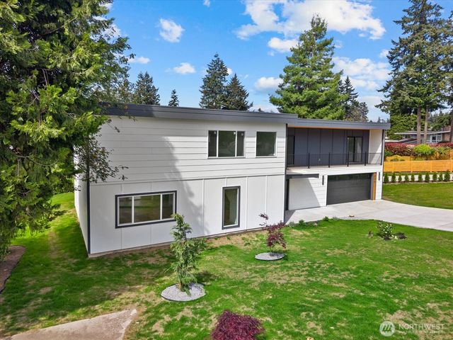 230 SW 183rd Street, Normandy Park, WA 98166