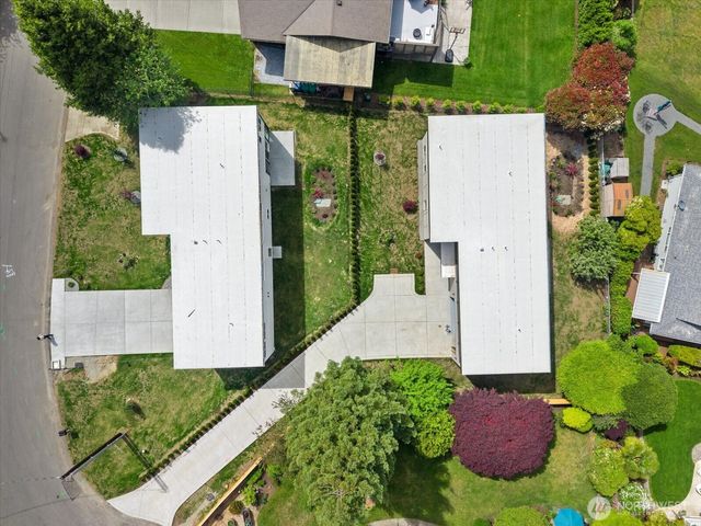 230 SW 183rd Street, Normandy Park, WA 98166