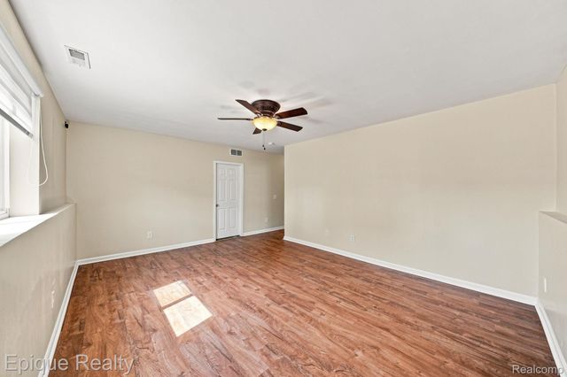 9128 Fawn Drive, Ypsilanti Charter Township, MI 48197