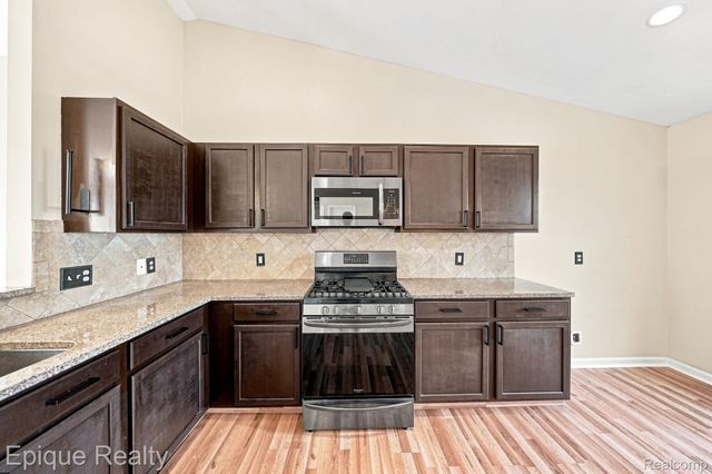 9128 Fawn Drive, Ypsilanti Charter Township, MI 48197