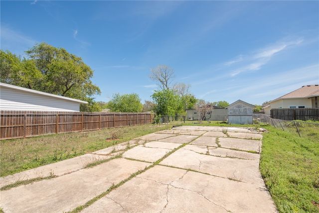 321 Paloma St, Corpus Christi, TX 78412