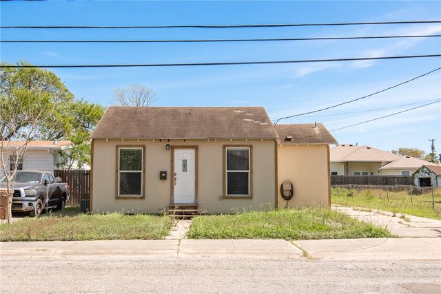 321 Paloma St, Corpus Christi, TX 78412