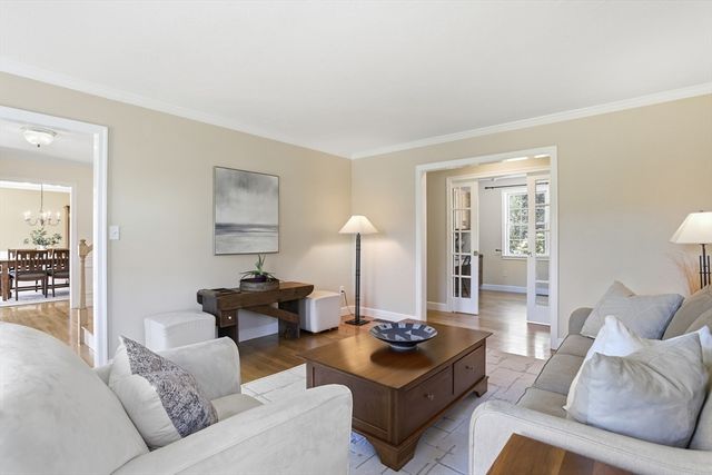 10 Hayrick Lane, Westford, MA 01886