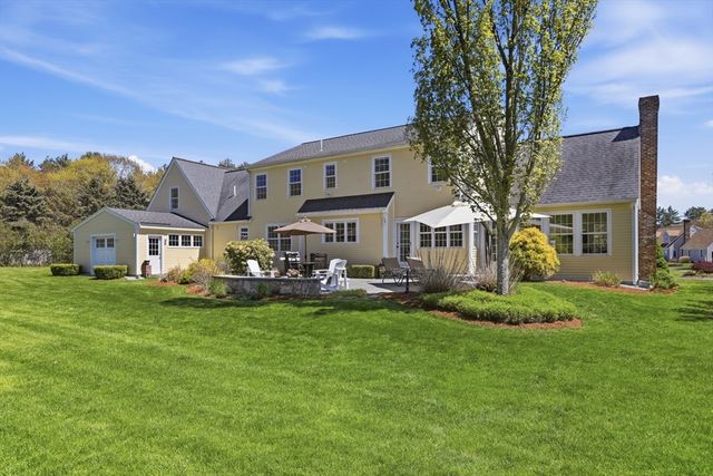 10 Hayrick Lane, Westford, MA 01886