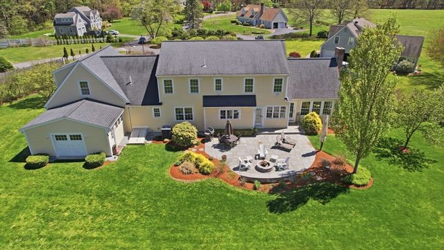 10 Hayrick Lane, Westford, MA 01886