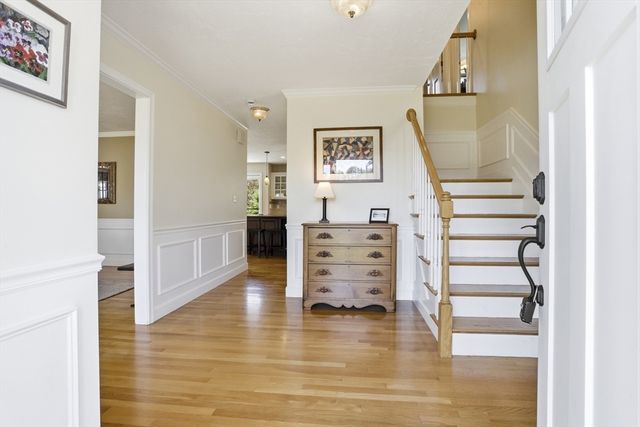 10 Hayrick Lane, Westford, MA 01886