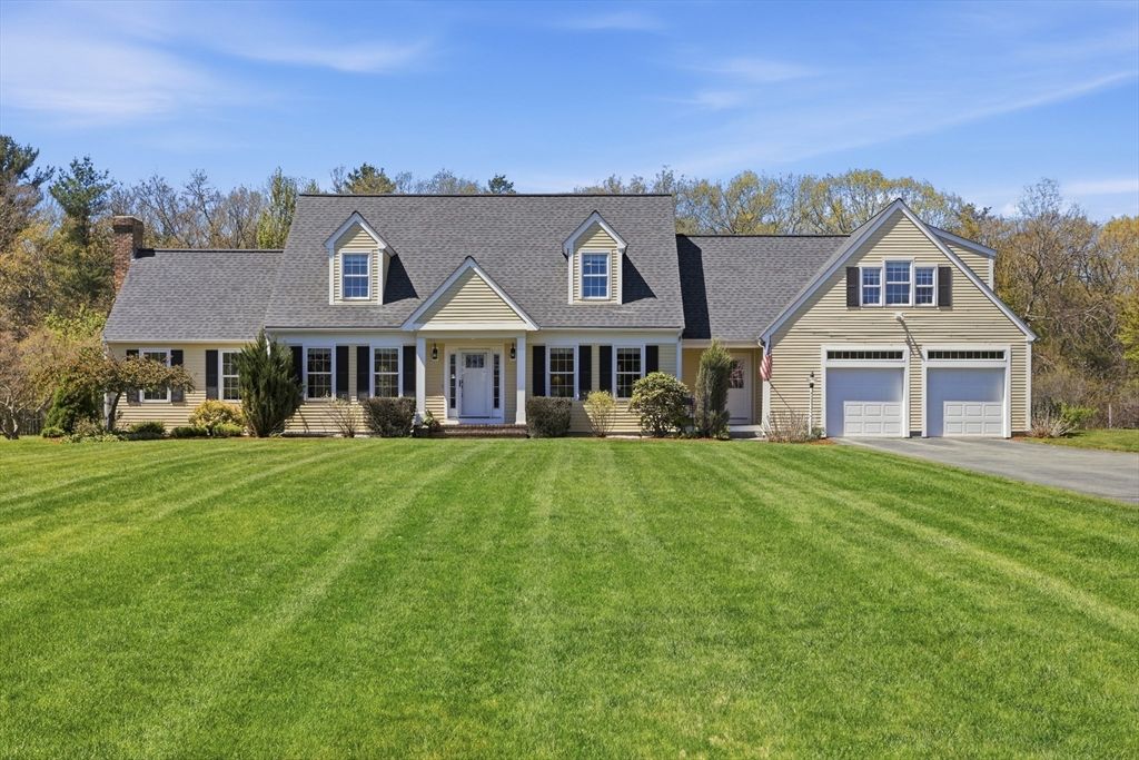 10 Hayrick Lane, Westford, MA 01886