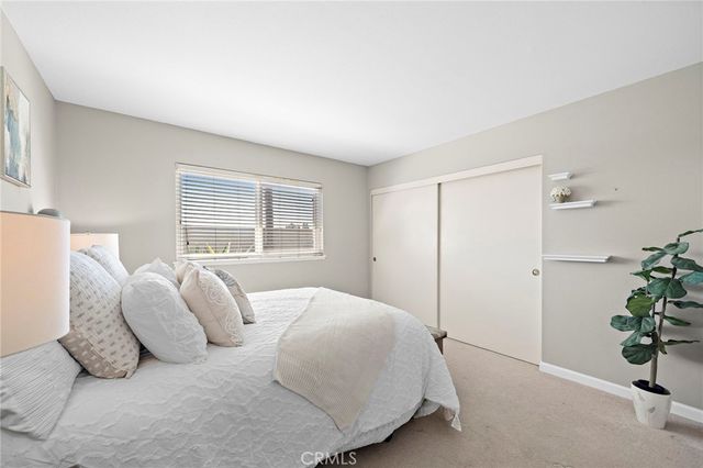 11088 Blue Allium Avenue, Fountain Valley, CA 92708