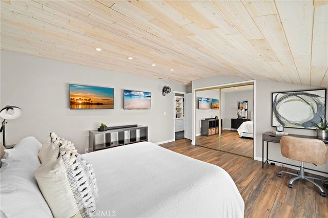 11088 Blue Allium Avenue, Fountain Valley, CA 92708