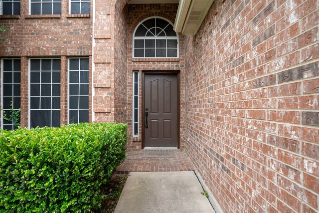 5841 Pearl Oyster Lane, Fort Worth, TX 76179