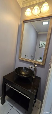 25 Wanda Lane, Middletown, CT 06457