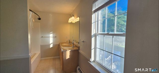 25 Wanda Lane, Middletown, CT 06457