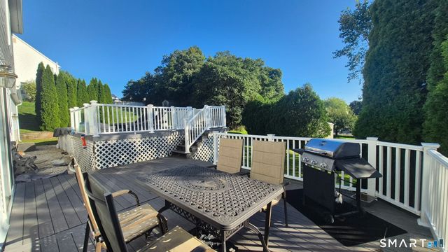 25 Wanda Lane, Middletown, CT 06457
