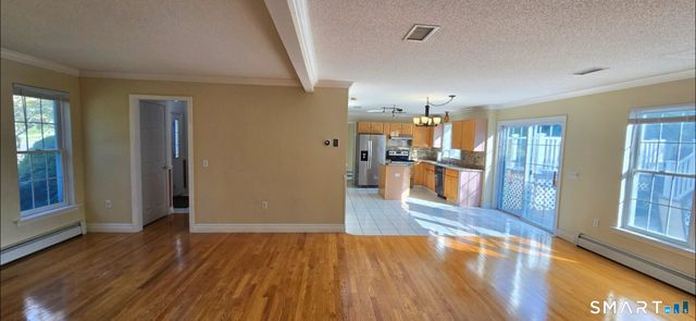 25 Wanda Lane, Middletown, CT 06457