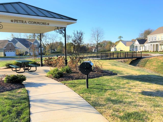 253 Mary Ann Cir, Spring Hill, TN 37174