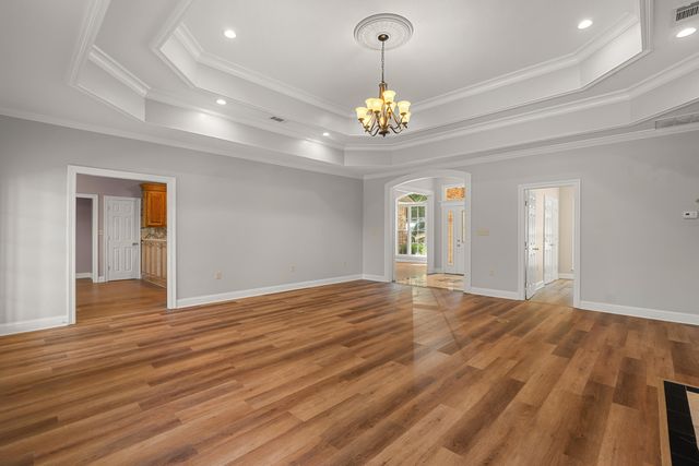 66 W Shore Dr., Hattiesburg, MS 39402