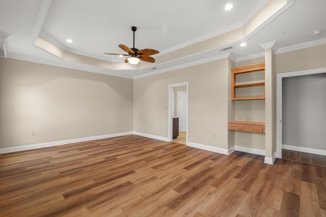 66 W Shore Dr., Hattiesburg, MS 39402