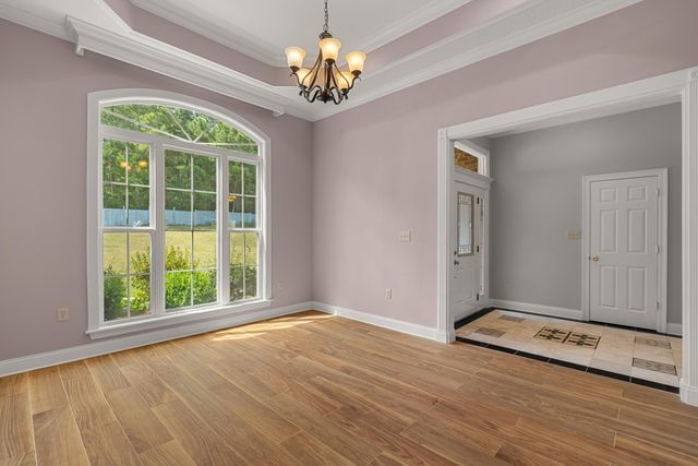 66 W Shore Dr., Hattiesburg, MS 39402