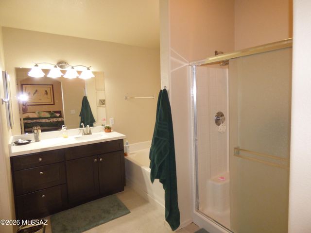 9516 N Flynn Way, Tucson, AZ 85742