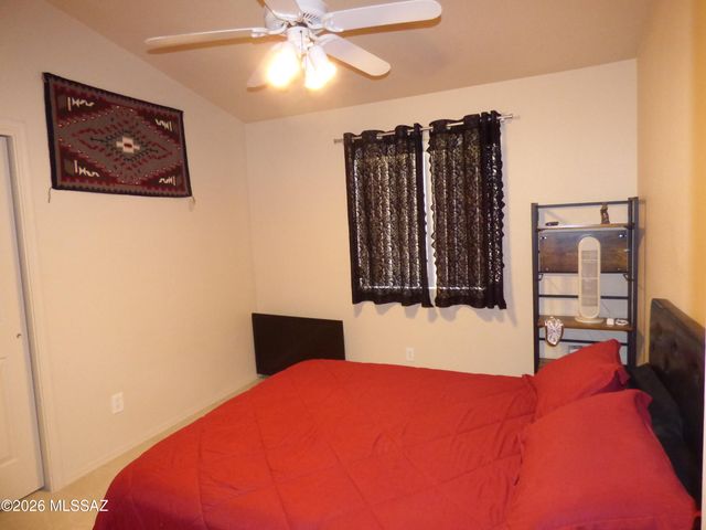 9516 N Flynn Way, Tucson, AZ 85742