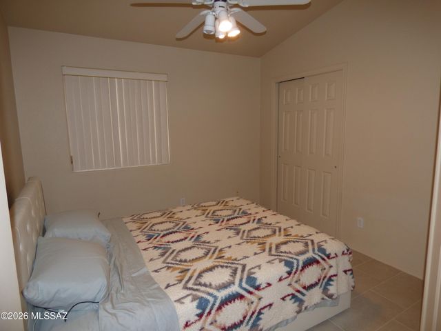 9516 N Flynn Way, Tucson, AZ 85742